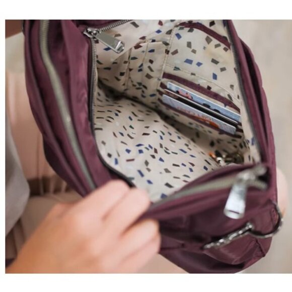 LUG Adagio Crossbody / Shoulder Bag with Bubble Quilting - Midnight Black - Picture 13 of 15